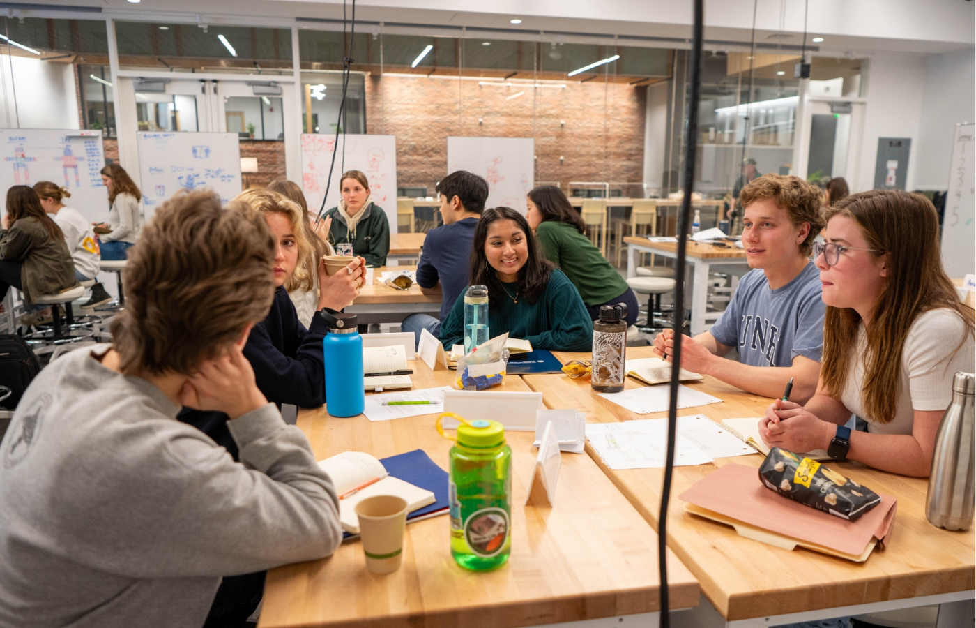 Students from across campus gather in the Arthur L. Irving Institute for Energy and Society to participate in TuckLAB: Energy, a popular co-curricular program.